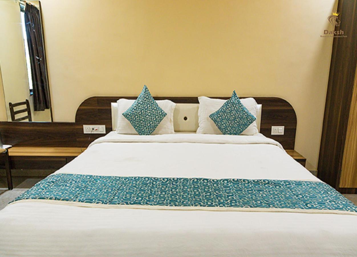 Hotel Somnath Daksh Сомнатг Екстер'єр фото