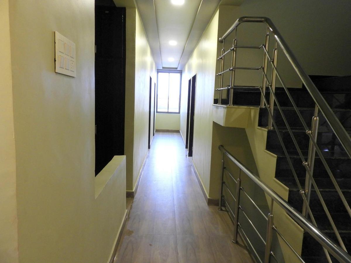 Hotel Somnath Daksh Сомнатг Екстер'єр фото