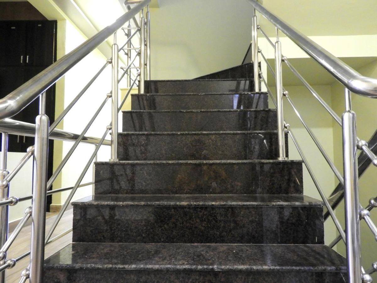 Hotel Somnath Daksh Сомнатг Екстер'єр фото